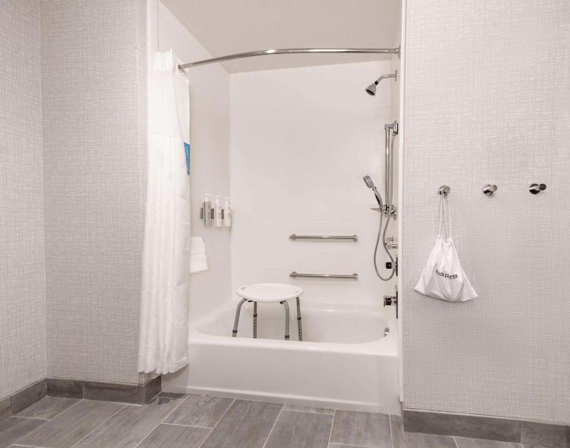 Hampton Inn נידלס מראה חיצוני תמונה